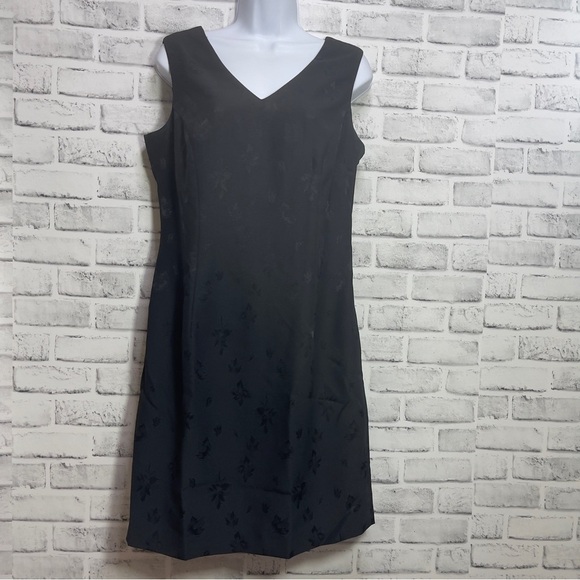 John Roberts Dresses & Skirts - John Roberts Little Black Leaf Print Criss Cross Back Dress 10
